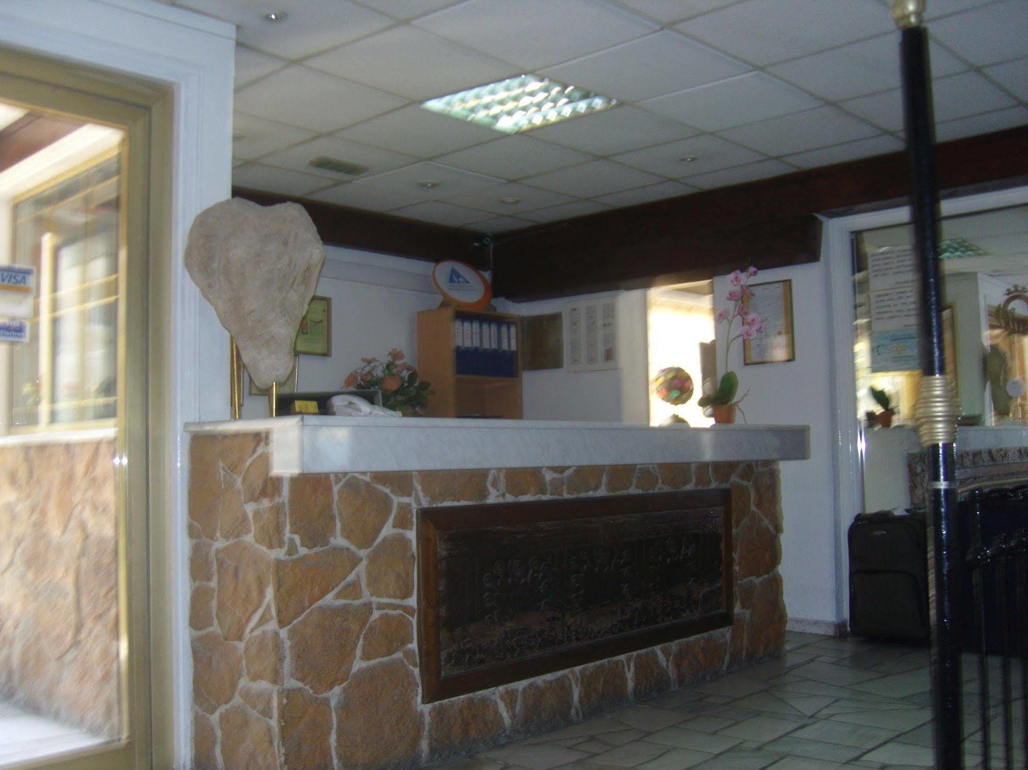 Best Western Plus Larco Hotel Larnaca Exterior photo